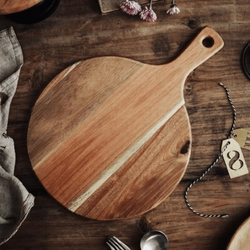 Tábua de pizza de madeira de acácia com alça