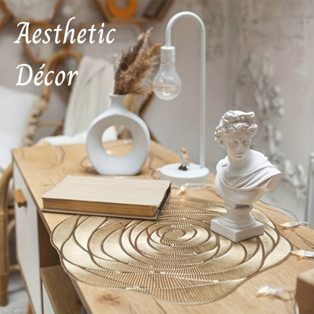 Um conjunto de 6 jogos americanos de PVC para mesas redondas