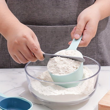 Conjunto de 9 xícaras e colheres medidoras com funil